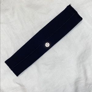 Lululemon black headband